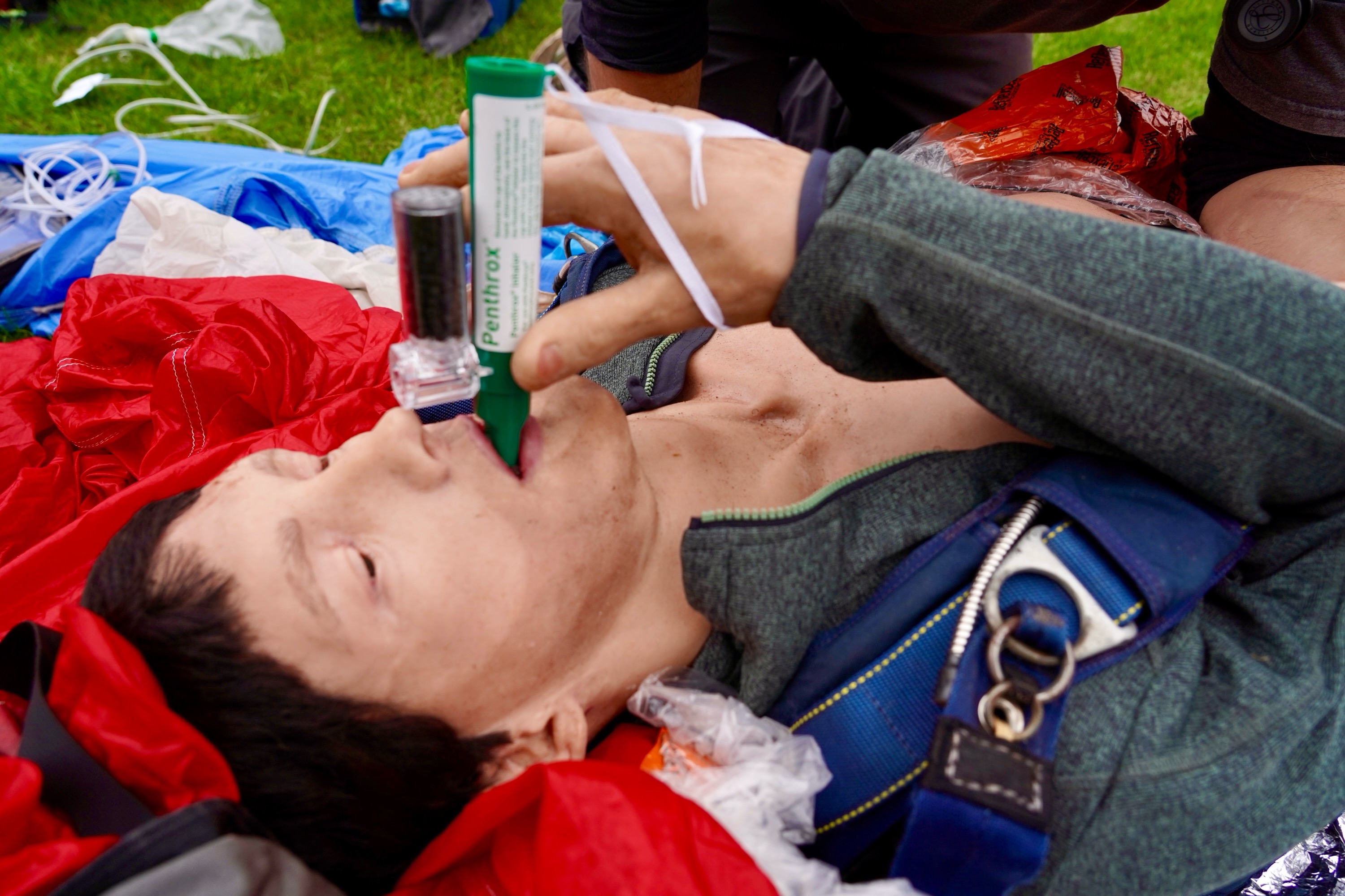 Outdoor first response emergency care training scenario